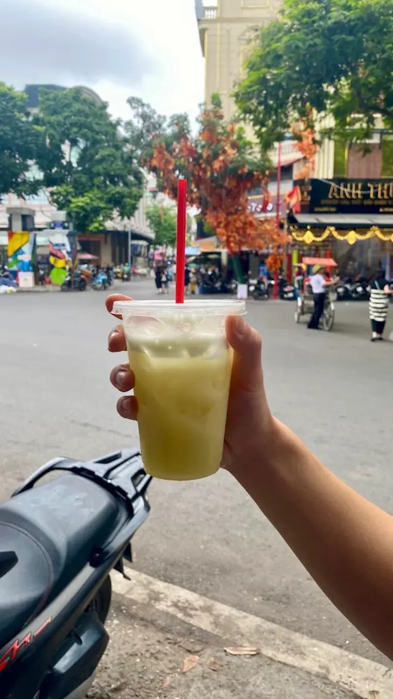 Trải nghiệm qu&aacute;n nước m&iacute;a H&agrave;ng Điếu l&acirc;u đời giữa l&ograve;ng phố cổ 8