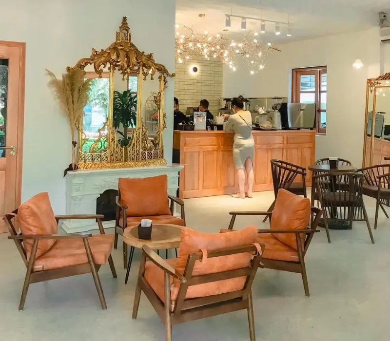 Cuối tuần thư giãn tại Cheka Cafe yên bình giữa lòng Hà Nội