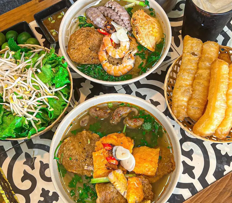 Điểm danh 10 quán bánh canh Hà Nội ăn là ghiền