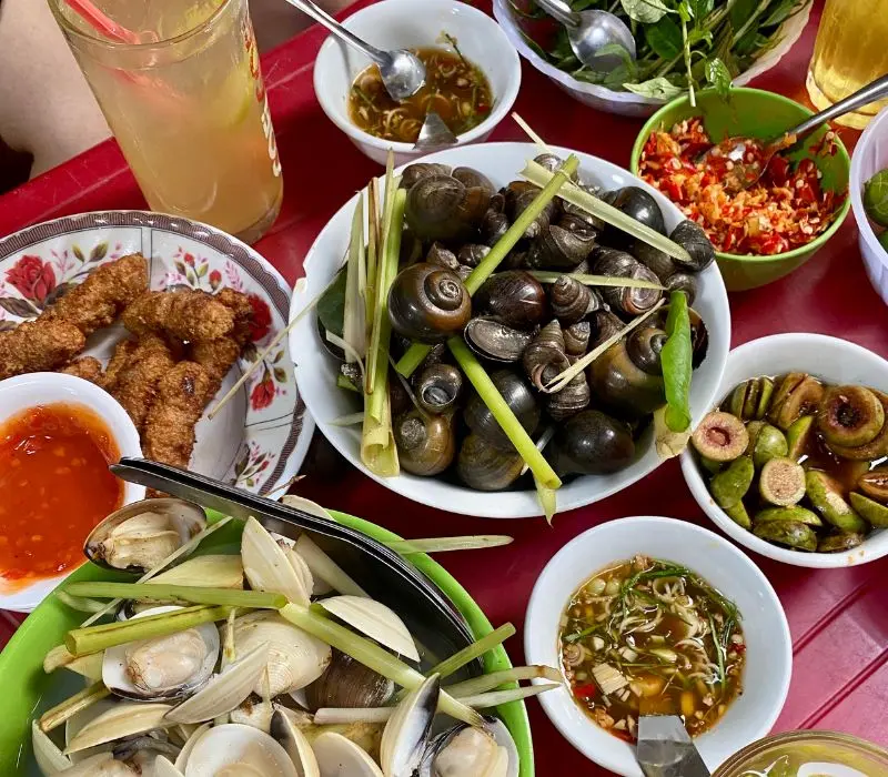Thưởng thức ốc luộc Hà Nội với top 15 quán ngon nổi tiếng