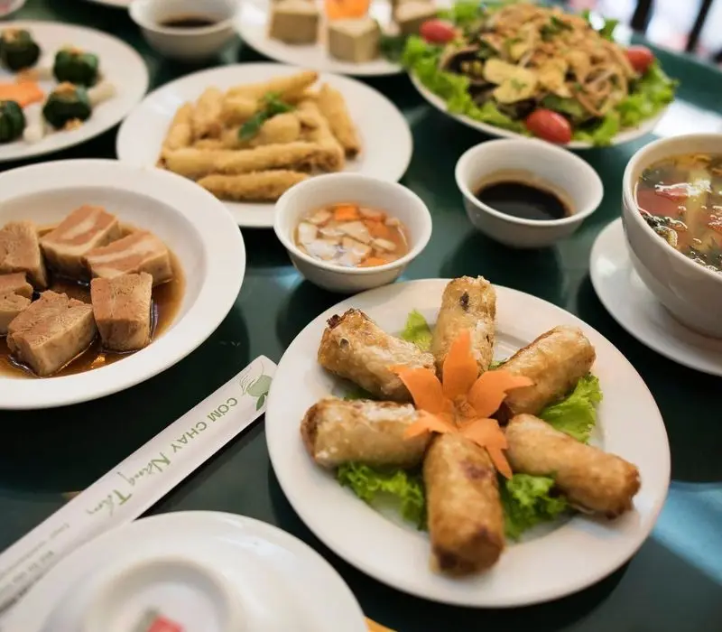 Top 13 nhà hàng, quán chay Hà Nội bạn chắc chắn phải thử