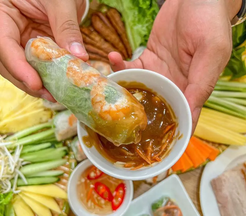 Top 8 quán món cuốn ngon Hà Nội, trọn vị tinh hoa trong sự đơn giản