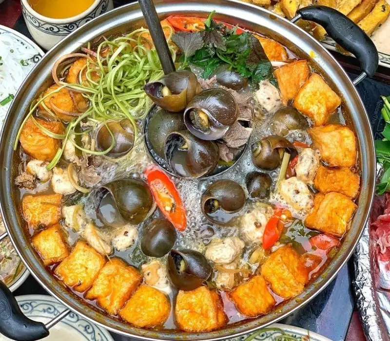 Trải nghiệm 10 quán lẩu ốc nổi tiếng tại Hà Nội