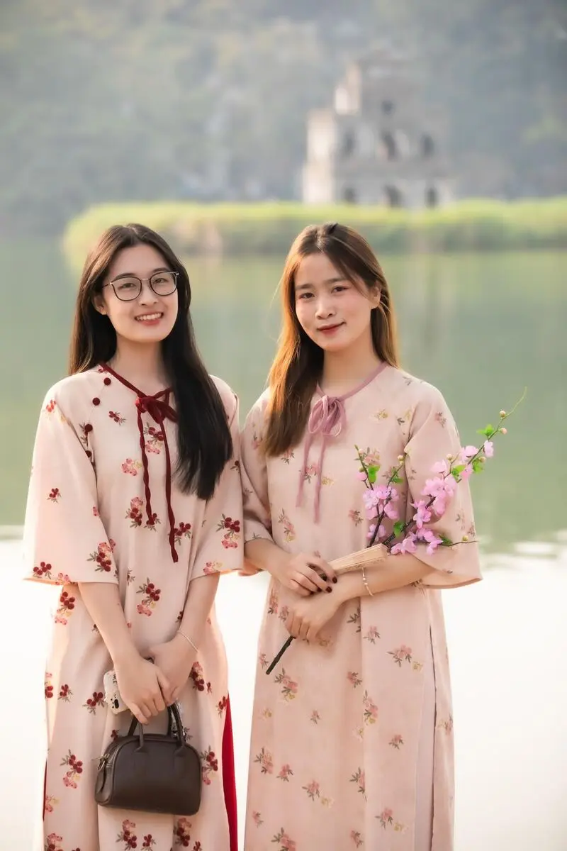 20 địa điểm chụp ảnh Tết đẹp, miễn ph&iacute; ở H&agrave; Nội Xu&acirc;n 2026 2