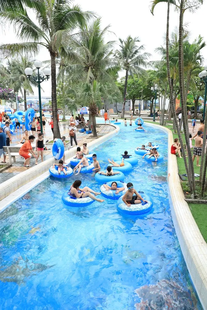 Công viên nước Hồ Tây: Kinh nghiệm vui chơi và giá vé mới nhất 9