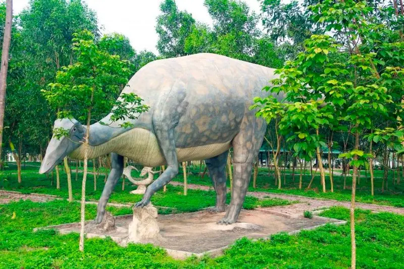 Đến khu du lịch Khoang Xanh Suối Tiên vui chơi, tránh nóng 5