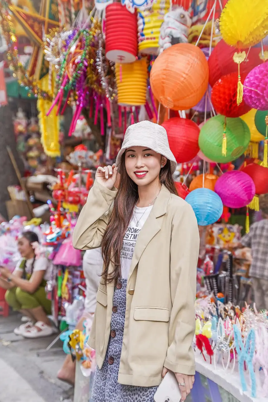 Gh&eacute; Phố H&agrave;ng M&atilde; lung linh rước đ&egrave;n trong đ&ecirc;m Trung Thu 4