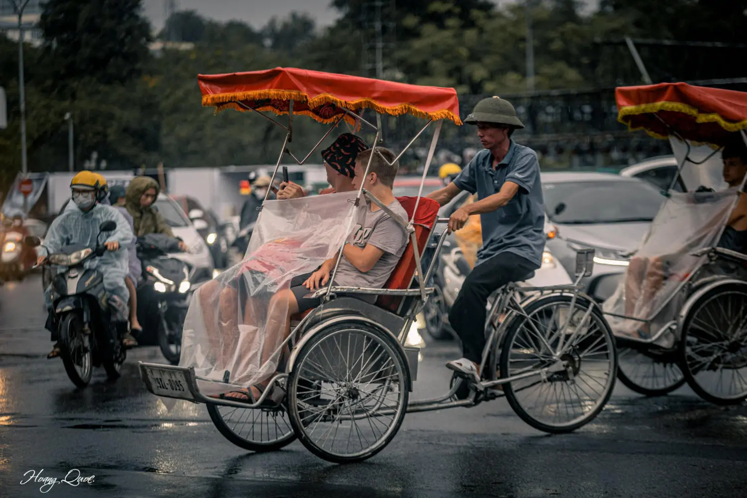 H&ograve;a v&agrave;o Nhịp sống H&agrave; Nội một buổi chiều mưa 5