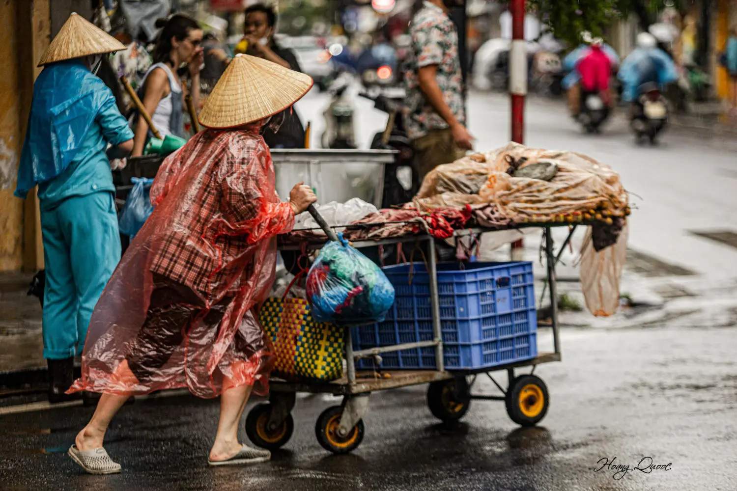 H&ograve;a v&agrave;o Nhịp sống H&agrave; Nội một buổi chiều mưa 3