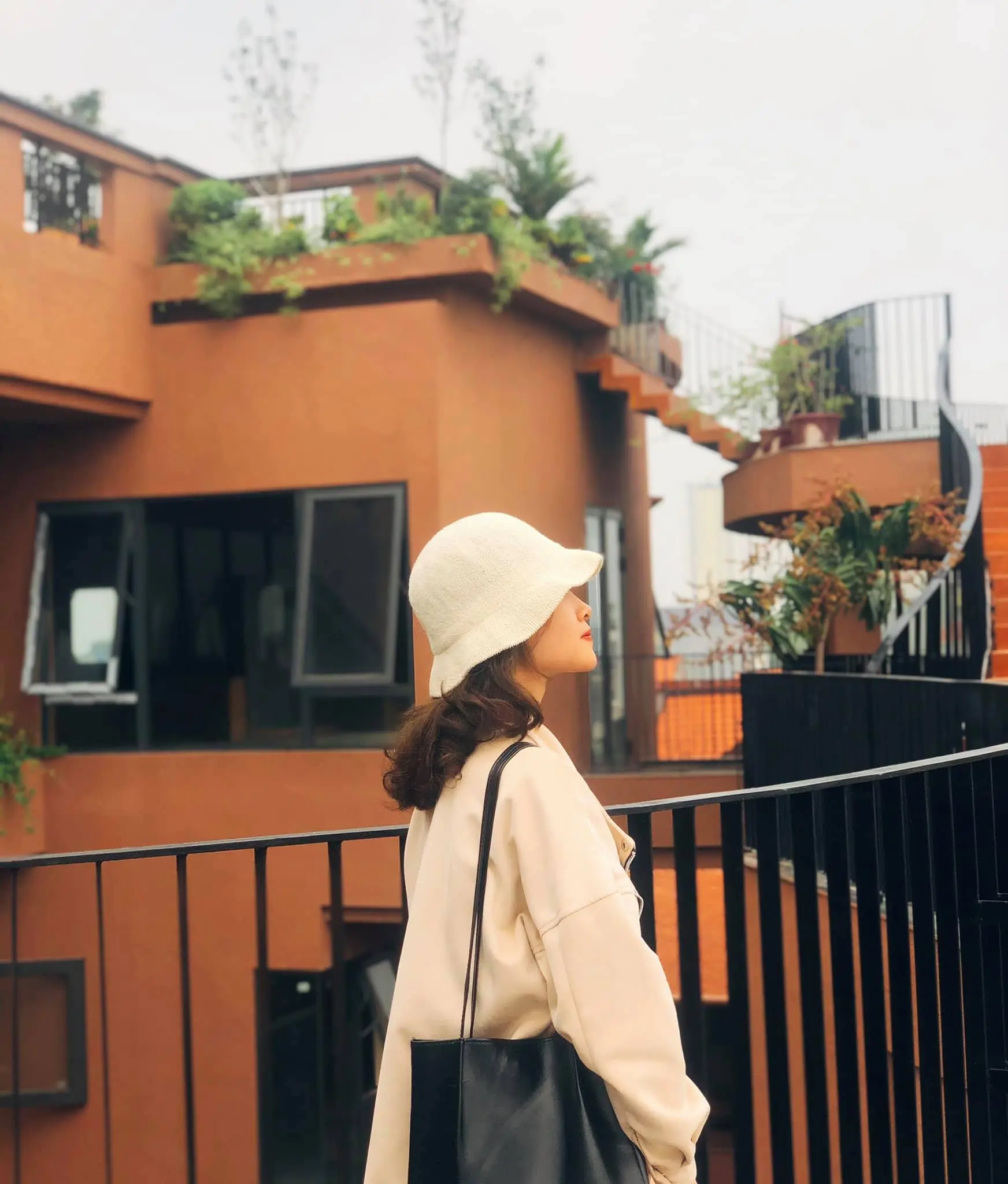 Kh&aacute;m ph&aacute; H&agrave; Nội với bảo t&agrave;ng gốm B&aacute;t Tr&agrave;ng - T&ograve;a kiến tr&uacute;c độc đ&aacute;o nằm ở ngoại &ocirc; 4