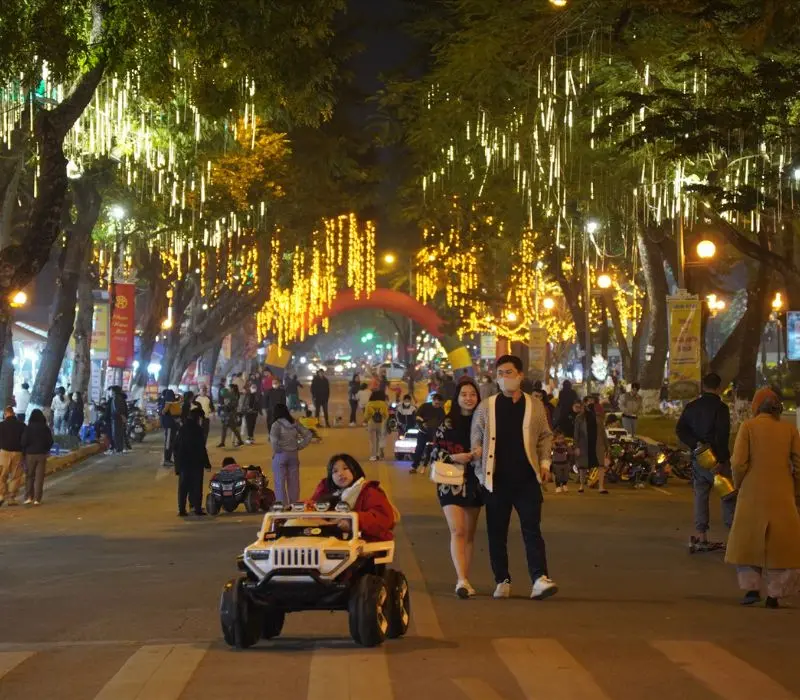 Kh&aacute;m ph&aacute; hồ Bảy Mẫu: L&aacute; phổi xanh giữa l&ograve;ng H&agrave; Nội 9