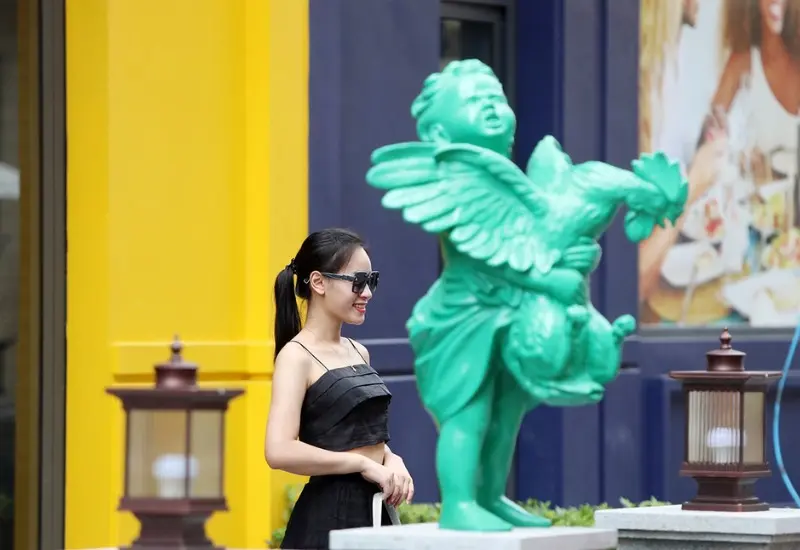 Kh&aacute;m ph&aacute; phố đi bộ Nguyễn Xiển đậm chất ch&acirc;u &Acirc;u 8