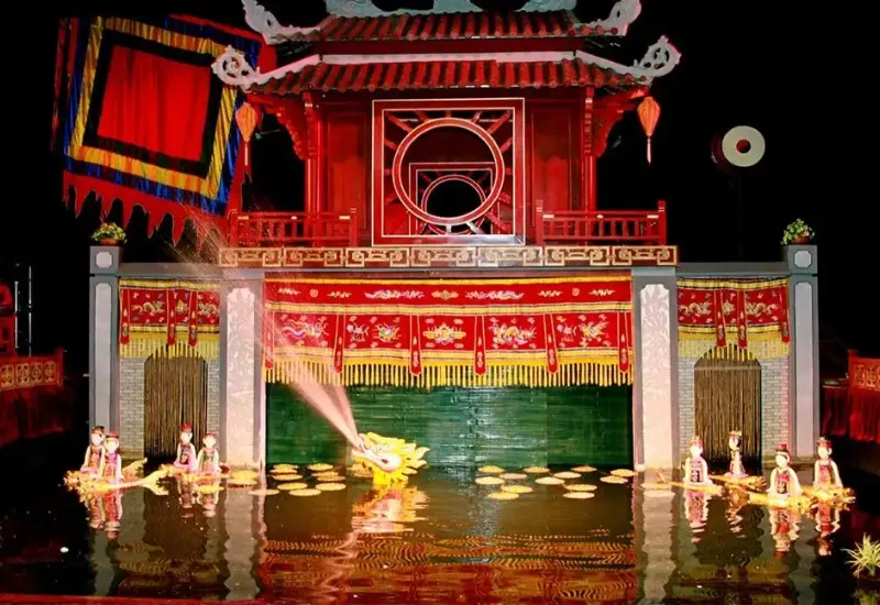 Lưu ngay 13 tour đ&ecirc;m H&agrave; Nội đặc sắc kh&ocirc;ng thể bỏ lỡ 2