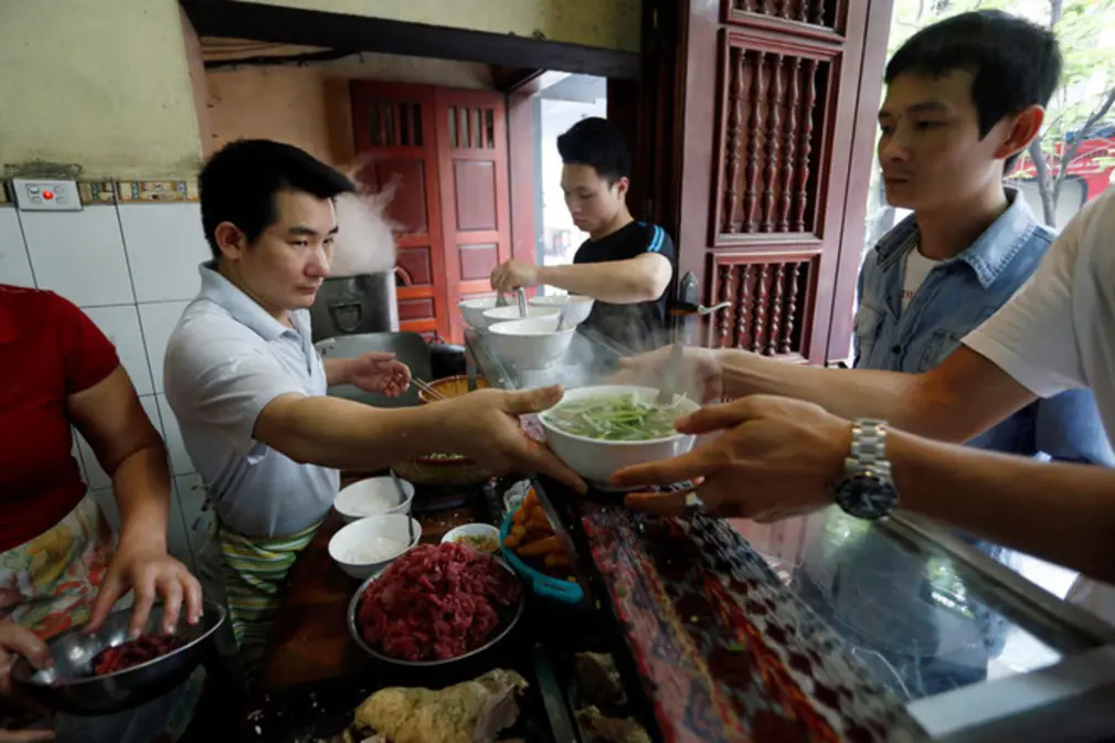 M&oacute;n ngon H&agrave; Nội &ndash; Phở gia truyền nổi tiếng tr&ecirc;n k&ecirc;nh du lịch EBS H&agrave;n Quốc 5