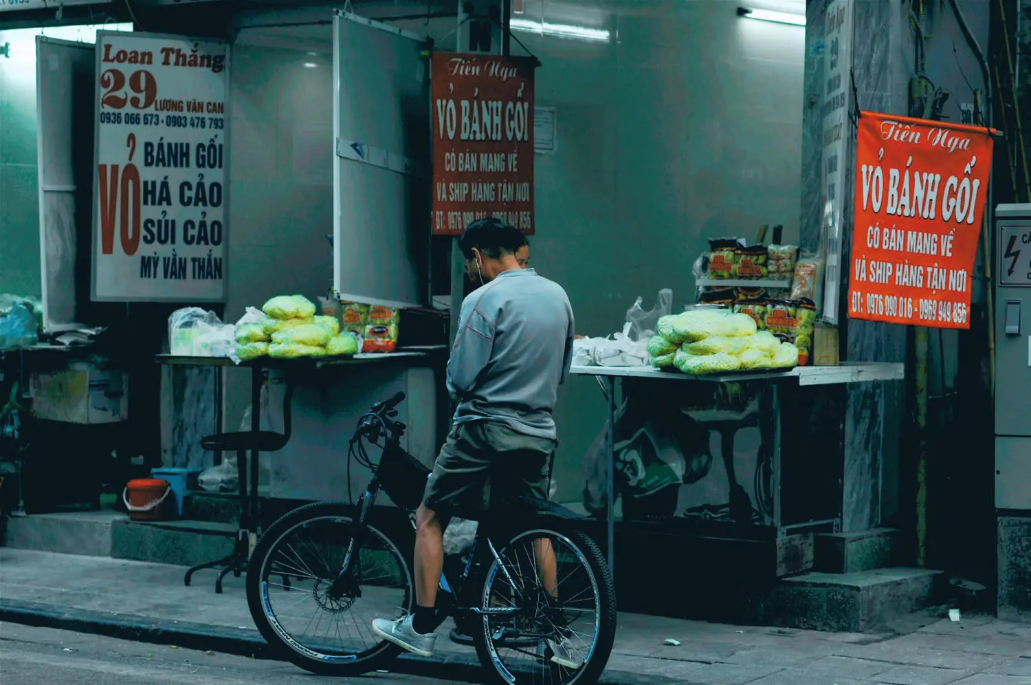 Một chiều Lang thang H&agrave; Nội kh&aacute;m ph&aacute; vẻ đẹp b&igrave;nh dị 8