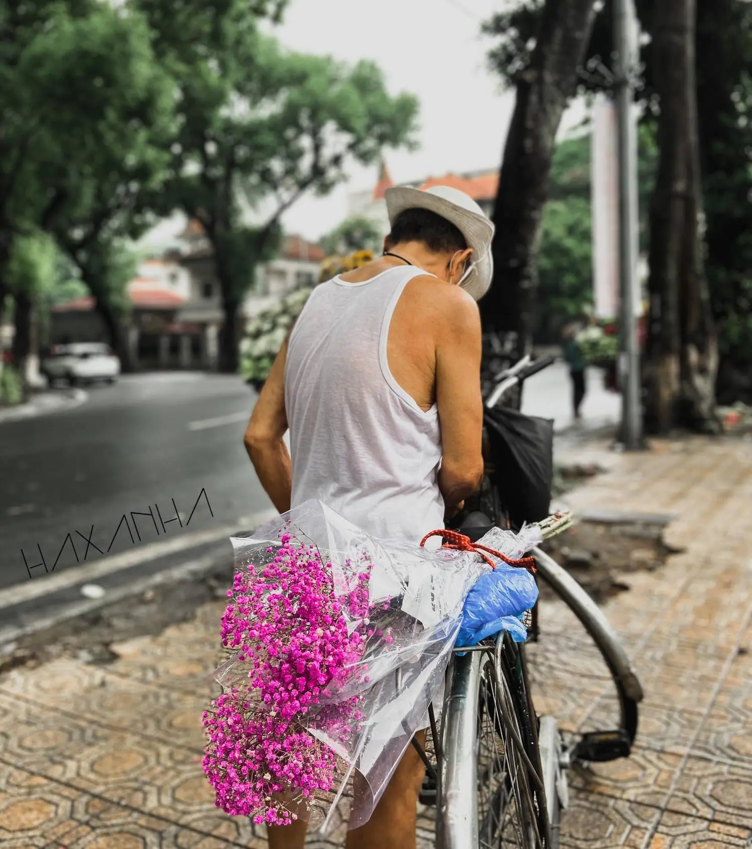 Những chiếc xe hoa g&aacute;nh cả trời thương nhớ H&agrave; Nội 6