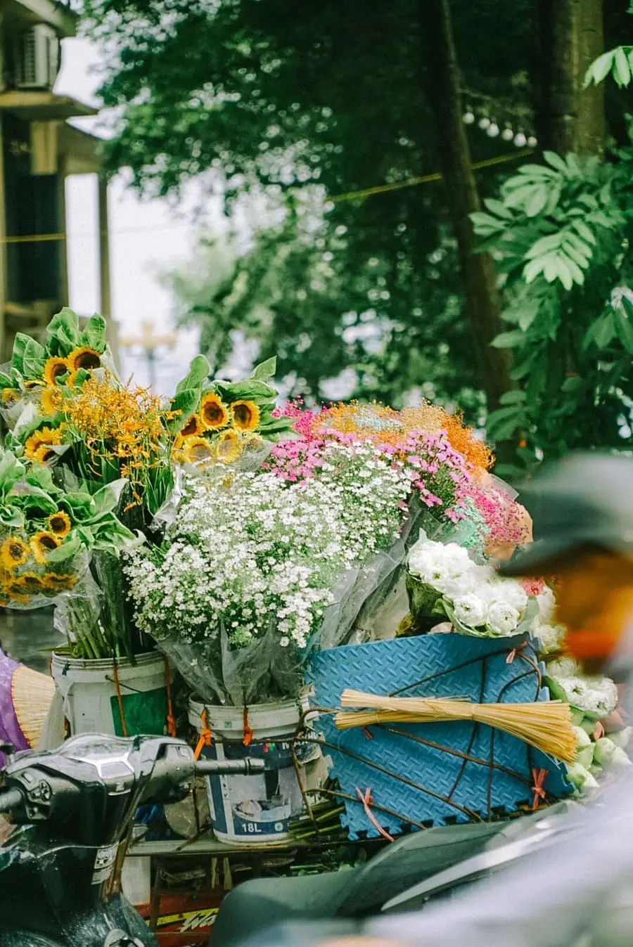 Những chiếc xe hoa H&agrave; Nội, v&ugrave;ng trời k&yacute; ức của người d&acirc;n thủ đ&ocirc; 6