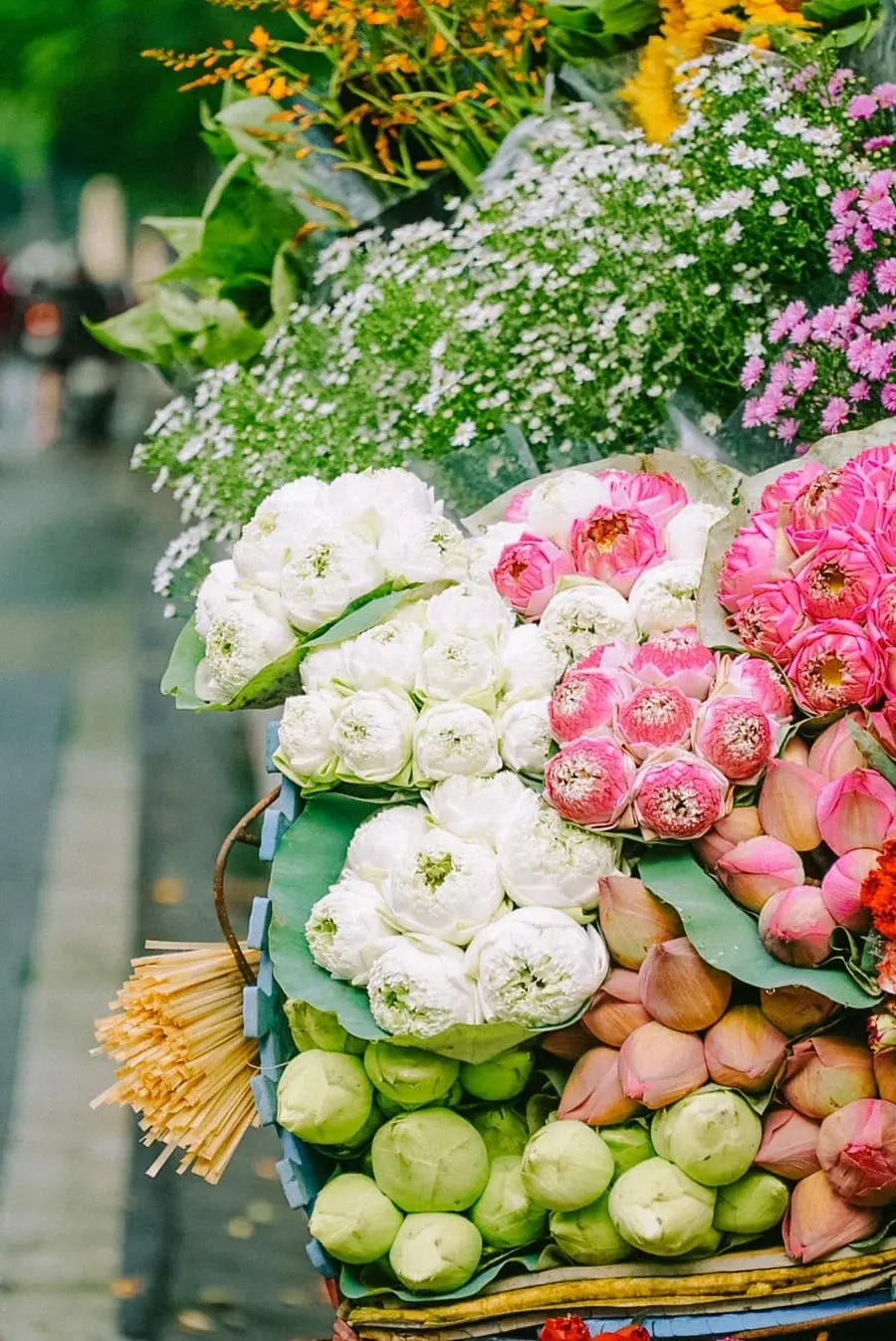 Những chiếc xe hoa H&agrave; Nội, v&ugrave;ng trời k&yacute; ức của người d&acirc;n thủ đ&ocirc; 4