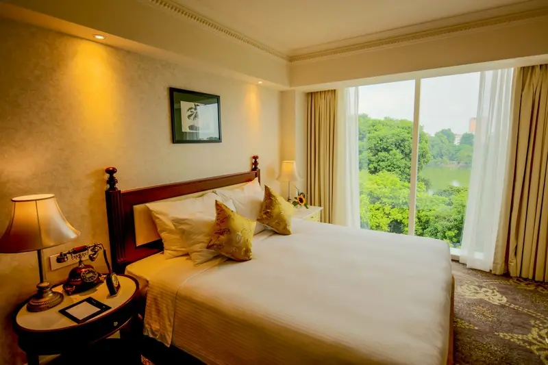 Phố đi bộ Hồ Gươm: Kinh nghiệm ăn chơi, check-in 2026 19