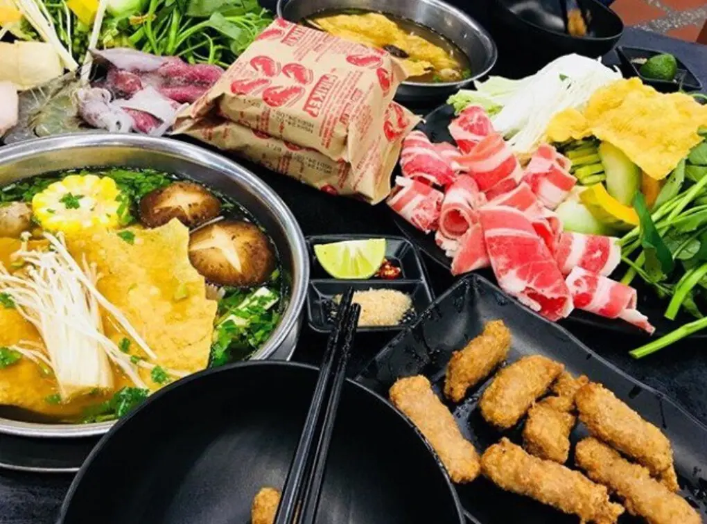 Qu&aacute;n lẩu H&agrave; Nội - M&oacute;n ngon H&agrave; Nội l&ecirc;n s&oacute;ng cả đ&agrave;i KBS H&agrave;n Quốc 3