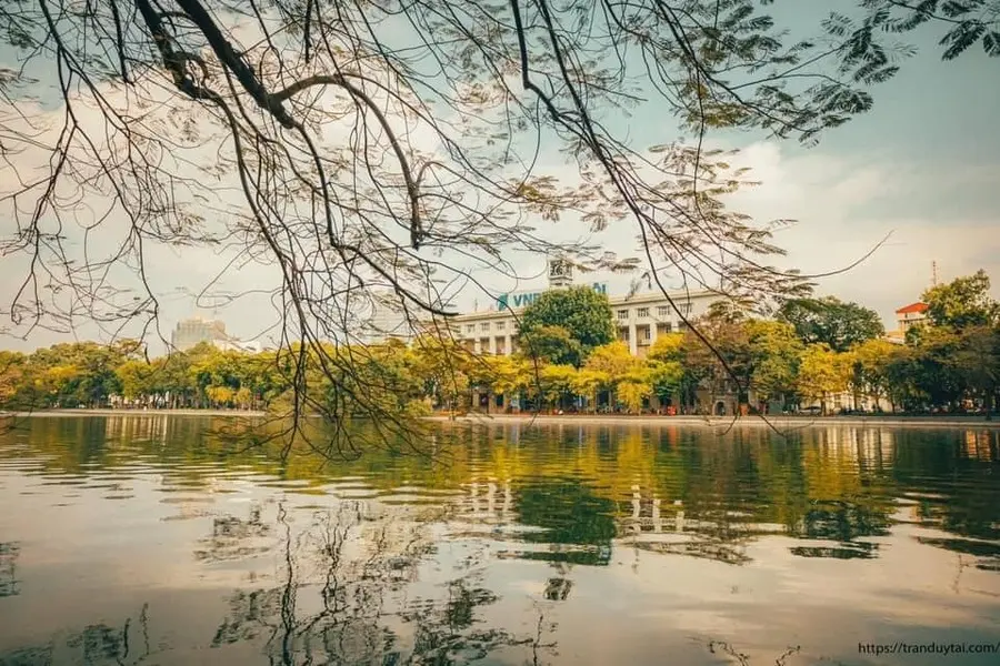 Tận hưởng M&ugrave;a thu H&agrave; Nội, vẻ đẹp ngọt ng&agrave;o lan tỏa trong thi ca 5