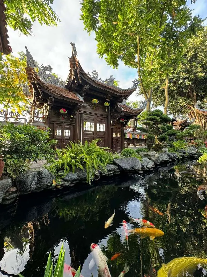 T&acirc;y Hồ H&agrave; Nội: Vẻ đẹp thơ dịu d&agrave;ng b&ecirc;n bờ s&ocirc;ng Hồng 7