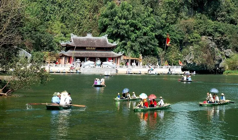Top 10 điểm du lịch quanh H&agrave; Nội l&yacute; tưởng để đổi gi&oacute; cuối tuần 2