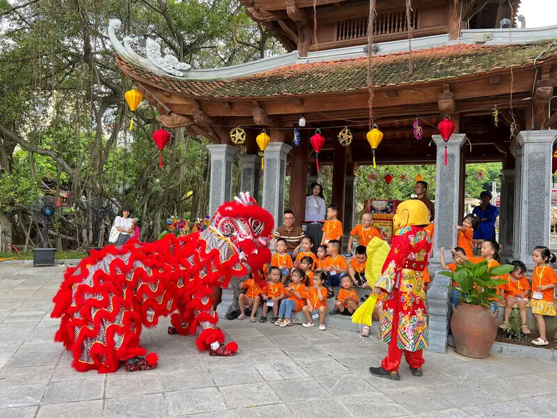 Top 13 địa điểm đi chơi Trung thu H&agrave; Nội trải nghiệm mu&ocirc;n kiểu thưởng trăng 5