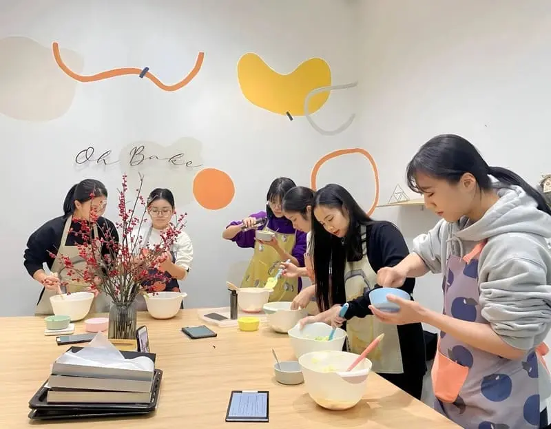Top 7 workshop l&agrave;m b&aacute;nh chuy&ecirc;n nghiệp tại H&agrave; Nội 2
