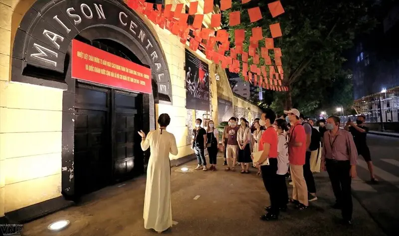 Top 8 điểm check-in 2/9 tại H&agrave; Nội v&agrave; kinh nghiệm kh&aacute;m ph&aacute; ng&agrave;y lễ 11