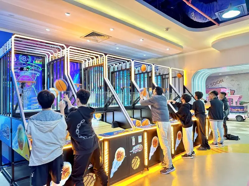Trải nghiệm trượt băng Royal City, m&ocirc;n thể thao &ldquo;chanh xả&rdquo; nhất xứ lạnh 5