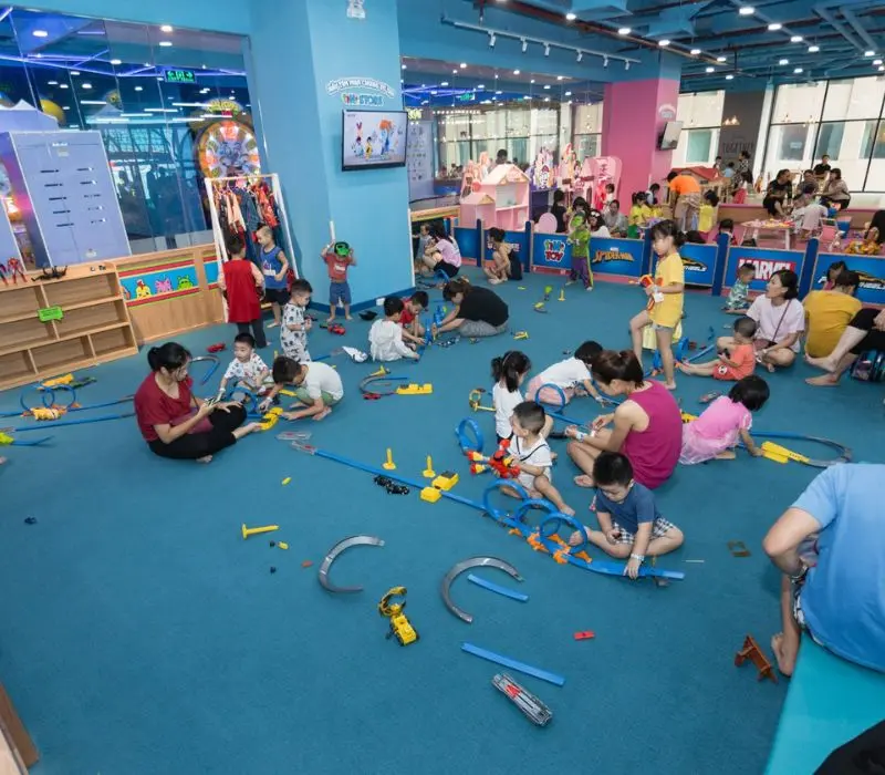 Vincom Center B&agrave; Triệu, biểu tượng của sự hiện đại v&agrave; sang trọng 9