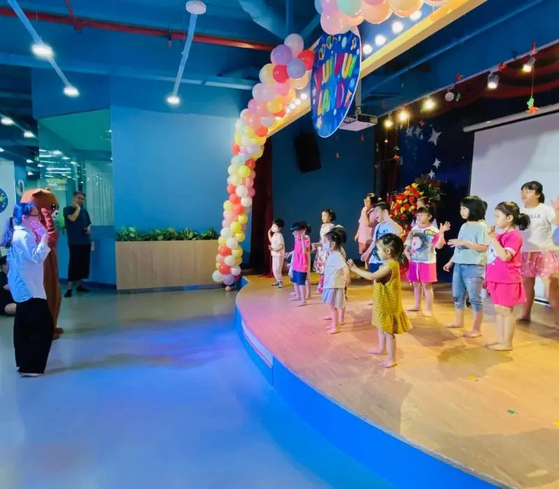 Vincom Center B&agrave; Triệu, biểu tượng của sự hiện đại v&agrave; sang trọng 10