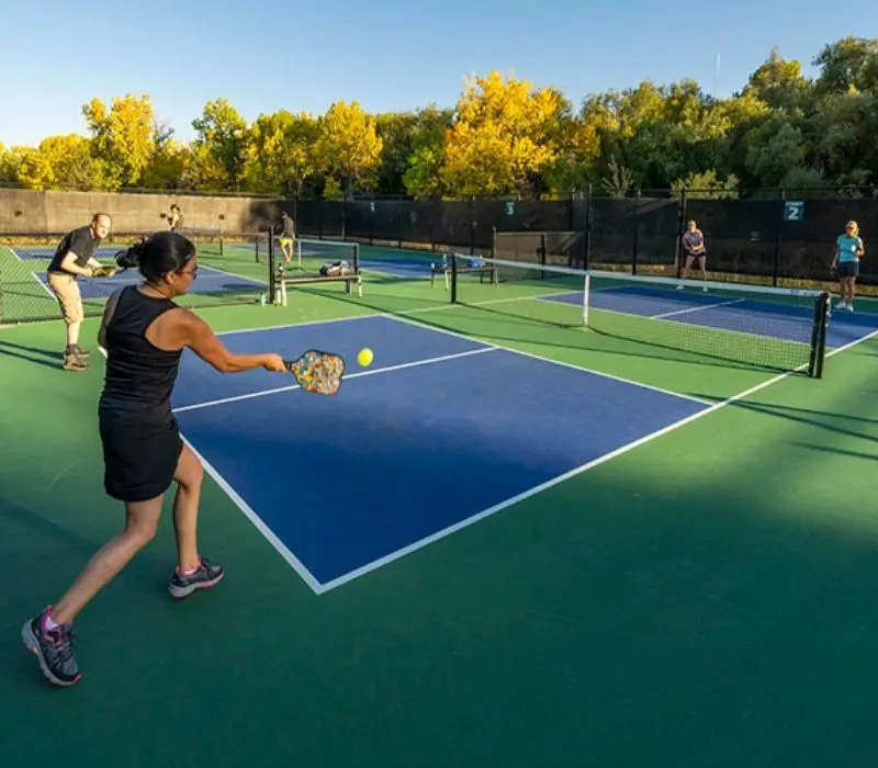 Hẹn nhau tại 11 sân pickleball Hà Nội chất lượng cao và giá rẻ