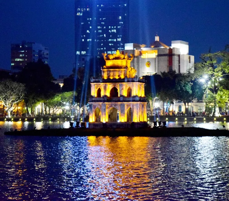Lưu ngay 13 tour đêm Hà Nội đặc sắc không thể bỏ lỡ
