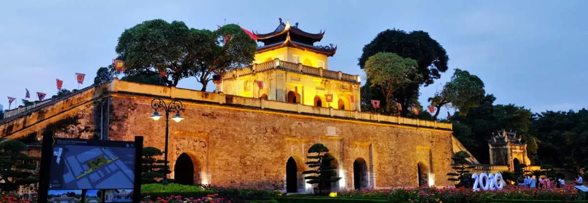 Tour đêm khám phá Hoàng Thành Thăng Long Hà Nội tìm về cội nguồn lịch sử