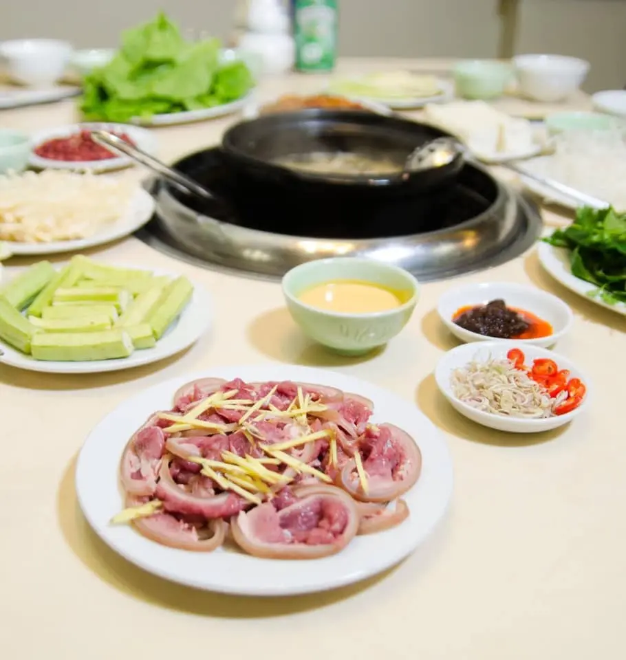 10 Qu&aacute;n ăn tối ngon Hải Ph&ograve;ng đ&aacute;ng để thưởng thức 4