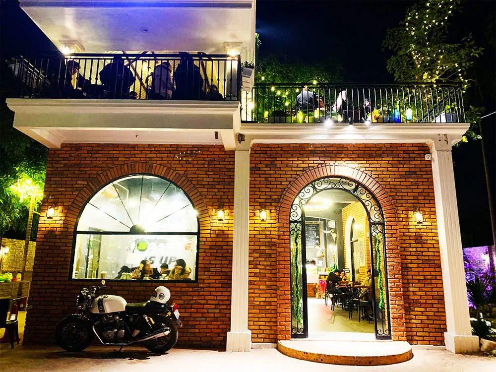 2 Banhs Coffee Hải Ph&ograve;ng v&agrave; kh&ocirc;ng gian studio si&ecirc;u chất 11