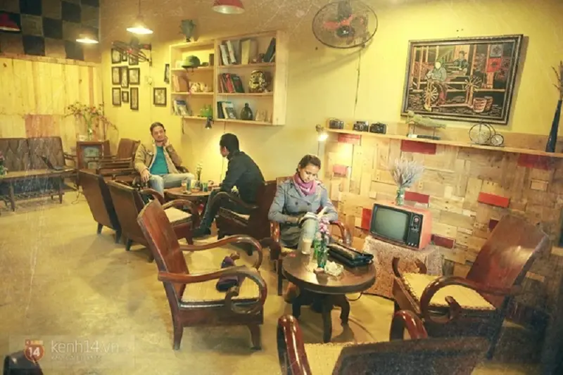 Area 21 Cafe trong khu tổ hợp cực chất tại Hải Ph&ograve;ng 6