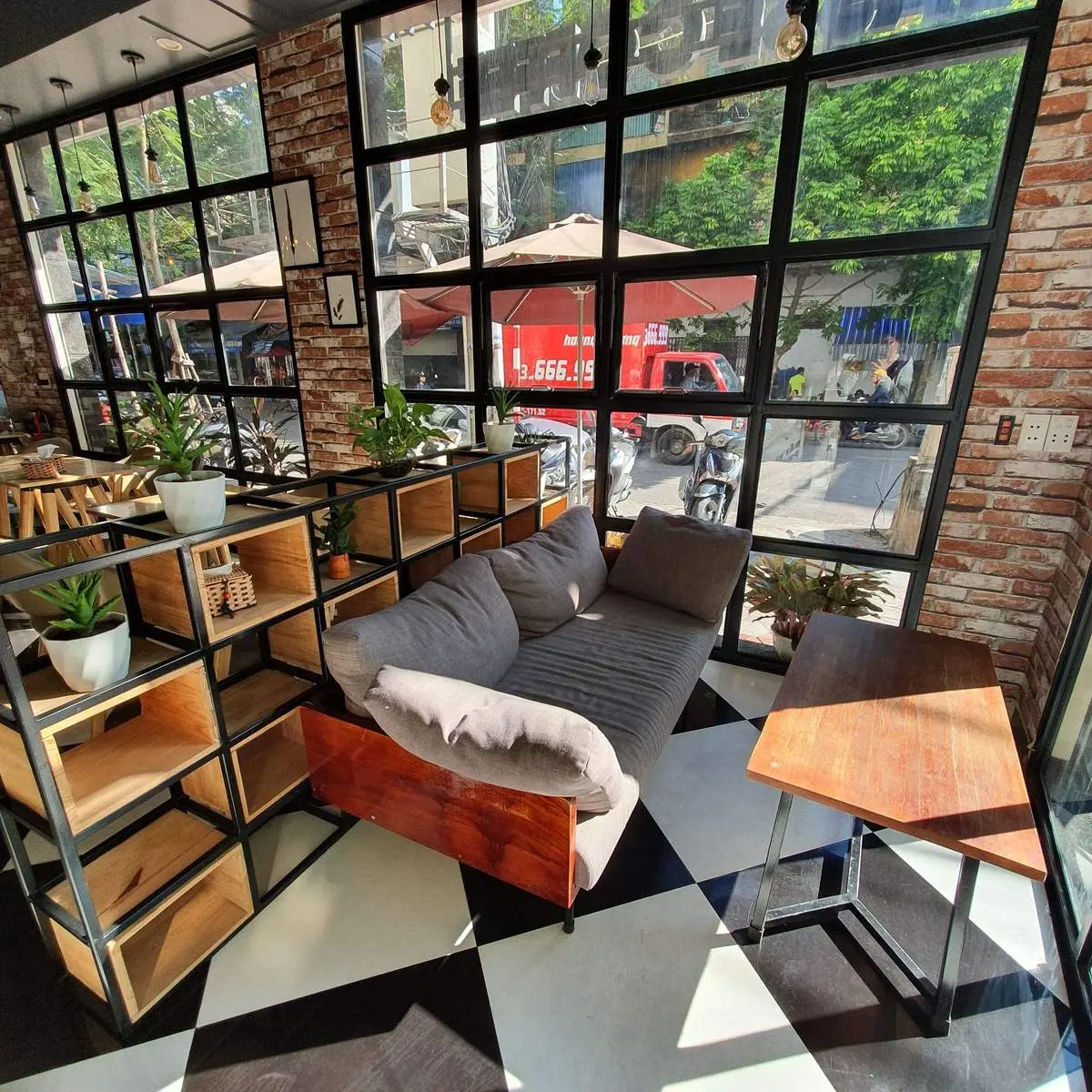 Chẳng lo hết nơi sống ảo với Top 10 qu&aacute;n cafe Hải Ph&ograve;ng view đẹp 15