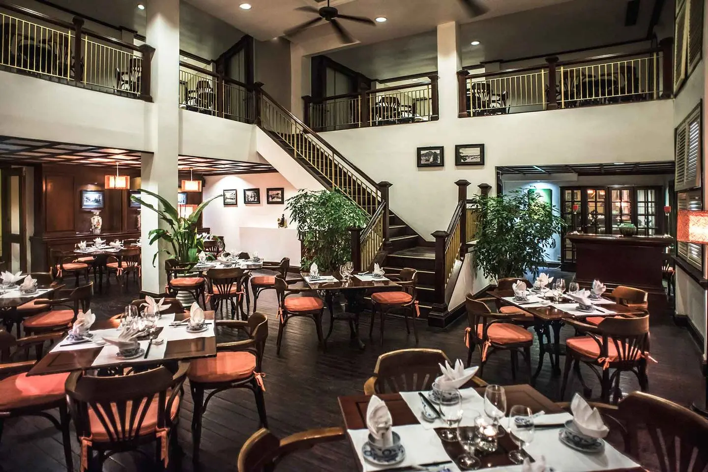Đập tan ranh giới ẩm thực &Aacute; &Acirc;u tại Nam Phương restaurant Hải Ph&ograve;ng 2