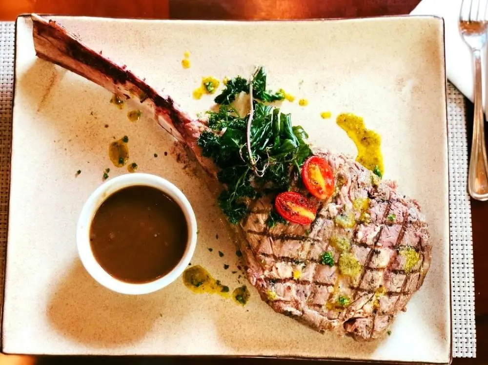 Đập tan ranh giới ẩm thực &Aacute; &Acirc;u tại Nam Phương restaurant Hải Ph&ograve;ng 7