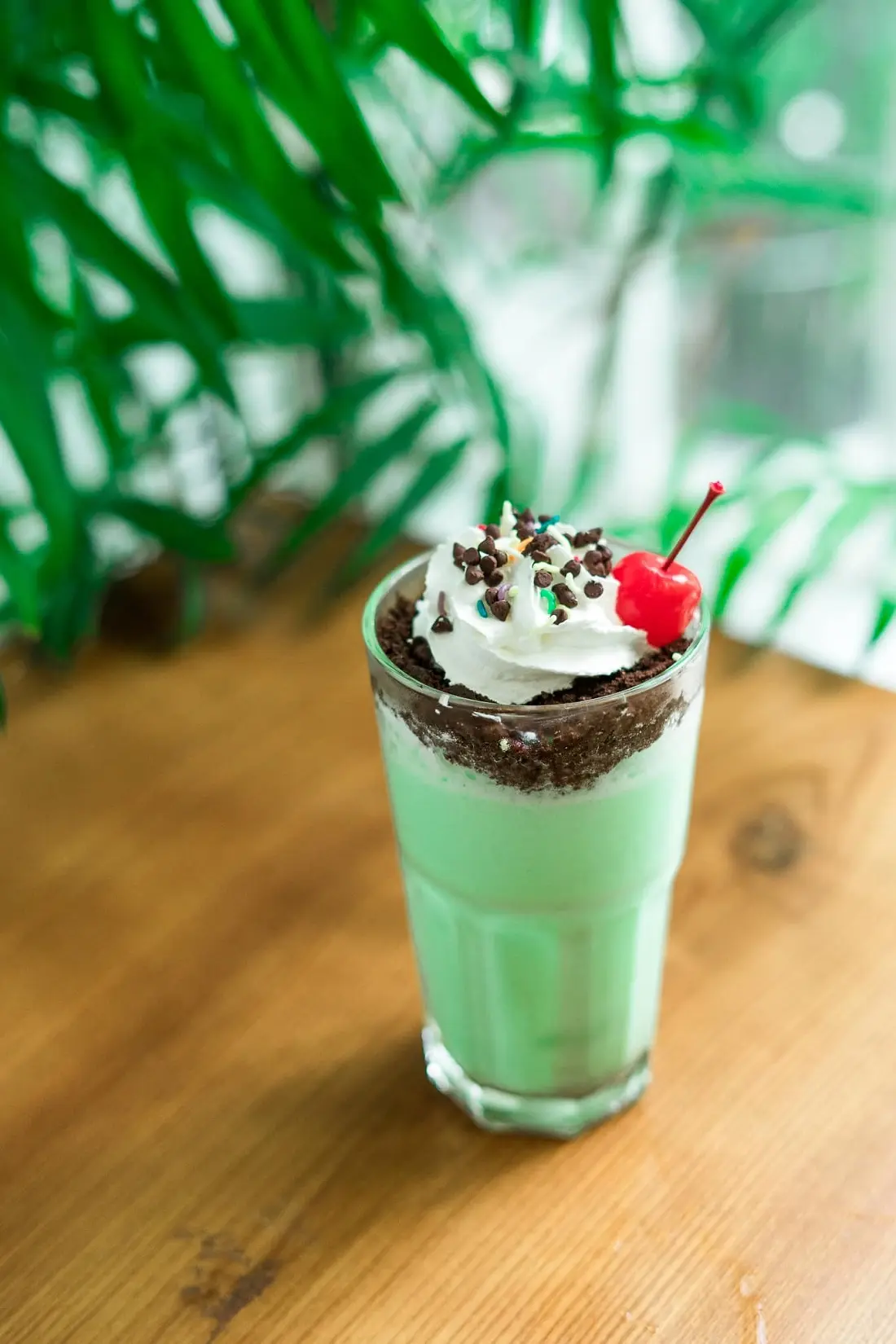 Đi nh&oacute;m đ&ocirc;ng cũng kh&ocirc;ng lo khi gh&eacute; Q Coffee Hải Ph&ograve;ng 5