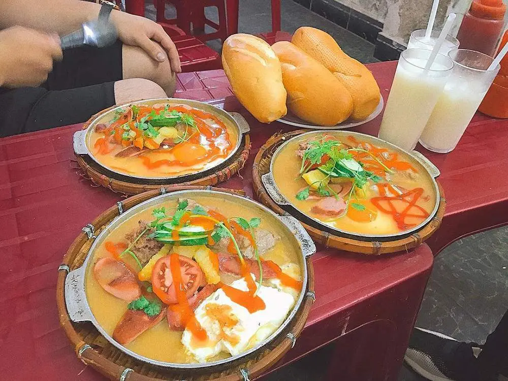 Điểm danh những Qu&aacute;n ăn vặt ngon ở Hải Ph&ograve;ng 14