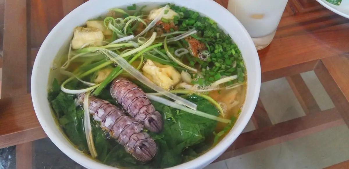 Điểm danh những Qu&aacute;n ăn vặt ngon ở Hải Ph&ograve;ng 8