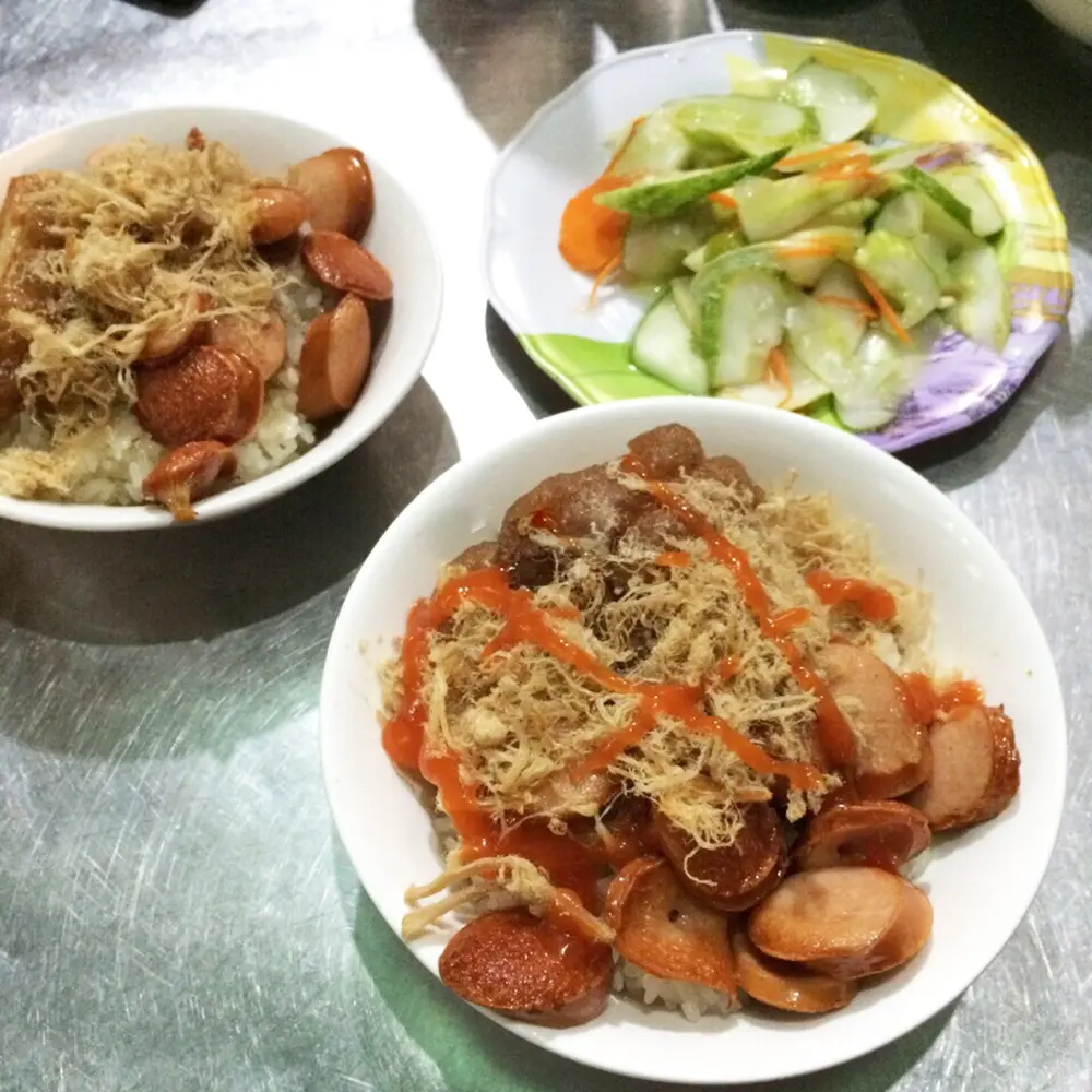 Điểm danh những Qu&aacute;n ăn vặt ngon ở Hải Ph&ograve;ng 25