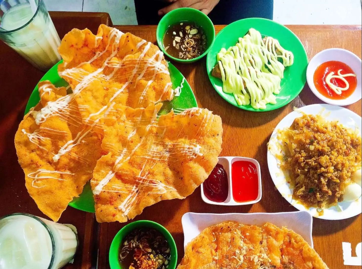 Điểm nhẹ Top qu&aacute;n ăn vặt Hải Ph&ograve;ng được giới trẻ Đất Cảng m&ecirc; t&iacute;t 6