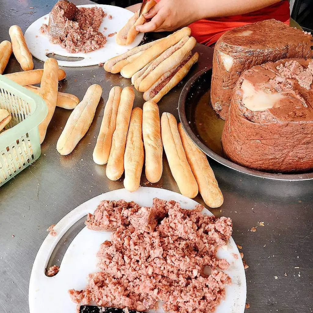 Giải m&atilde; sức h&uacute;t m&oacute;n B&aacute;nh mỳ cay Hải Ph&ograve;ng, ăn l&agrave; ghiền 5