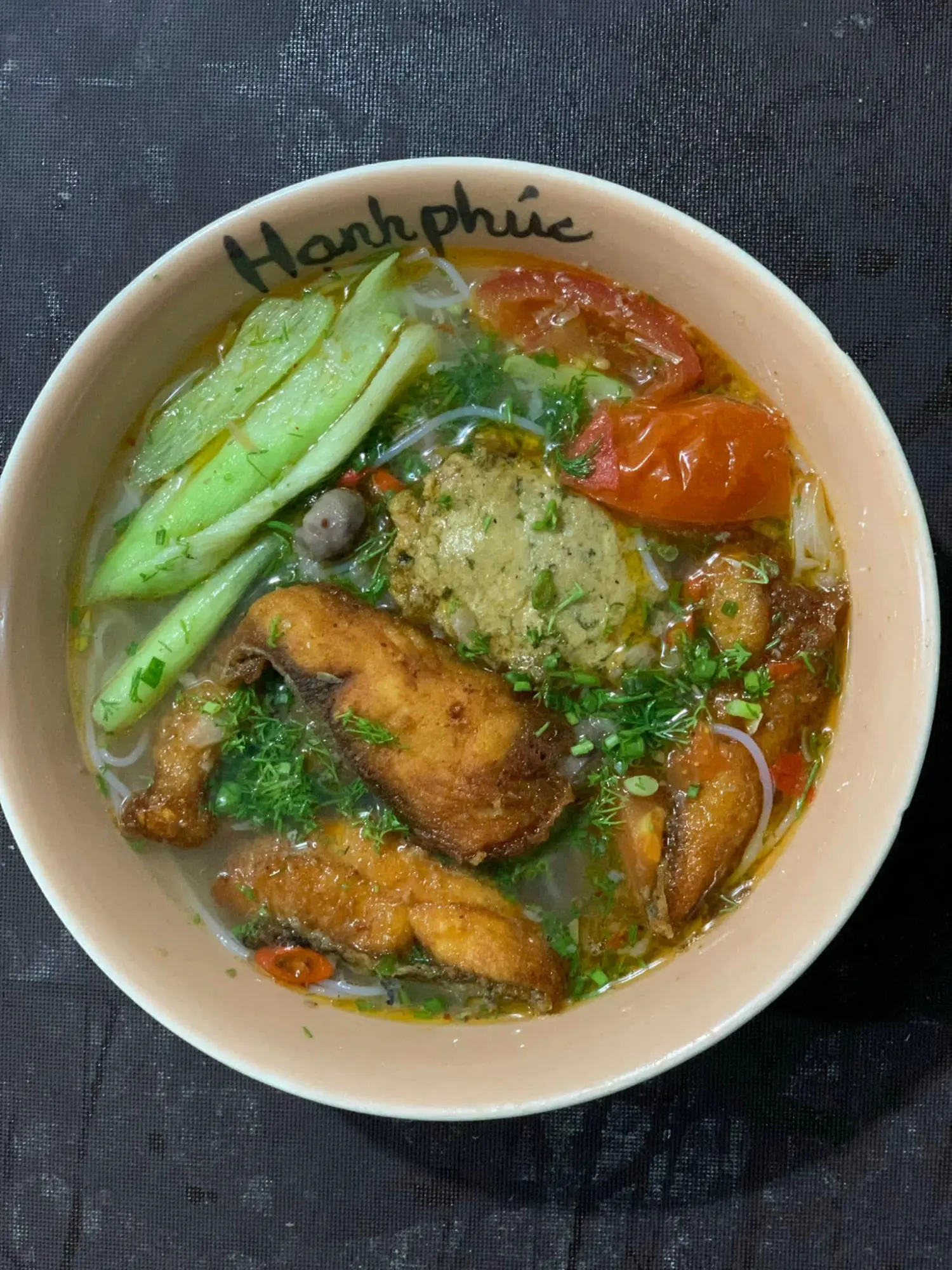 Happy House Cafe - Qu&aacute;n cafe c&aacute; Koi độc đ&aacute;o giữa l&ograve;ng Hải Ph&ograve;ng 6