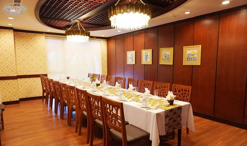 Kh&aacute;m ph&aacute; Trung t&acirc;m hội nghị số một Hải Ph&ograve;ng Gia Vi&ecirc;n Restaurant 4